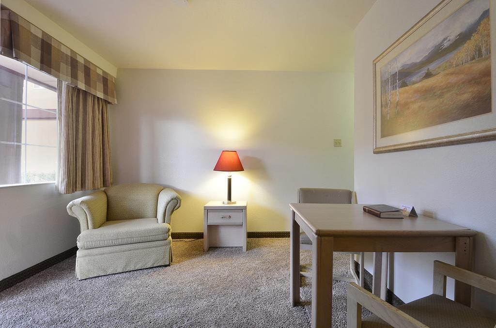 Amco Hotel & Suites- Fort Hood Килин Номер фото