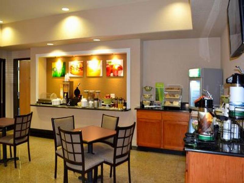 Amco Hotel & Suites- Fort Hood Килин Экстерьер фото