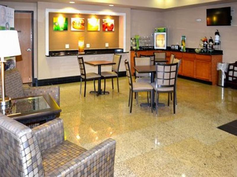 Amco Hotel & Suites- Fort Hood Килин Экстерьер фото